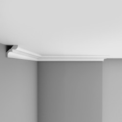 Плинтус потолочный гладкий DECOMASTER 96669 (50х46х2400мм)